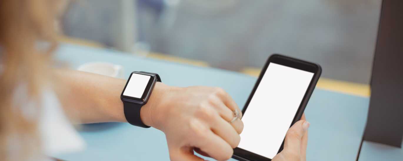 "Can you use an Apple Watch with an Android phone showing Apple Watch Series 11 next to an Android smartphone"